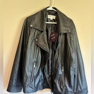 Women’s black leather 3x jacket